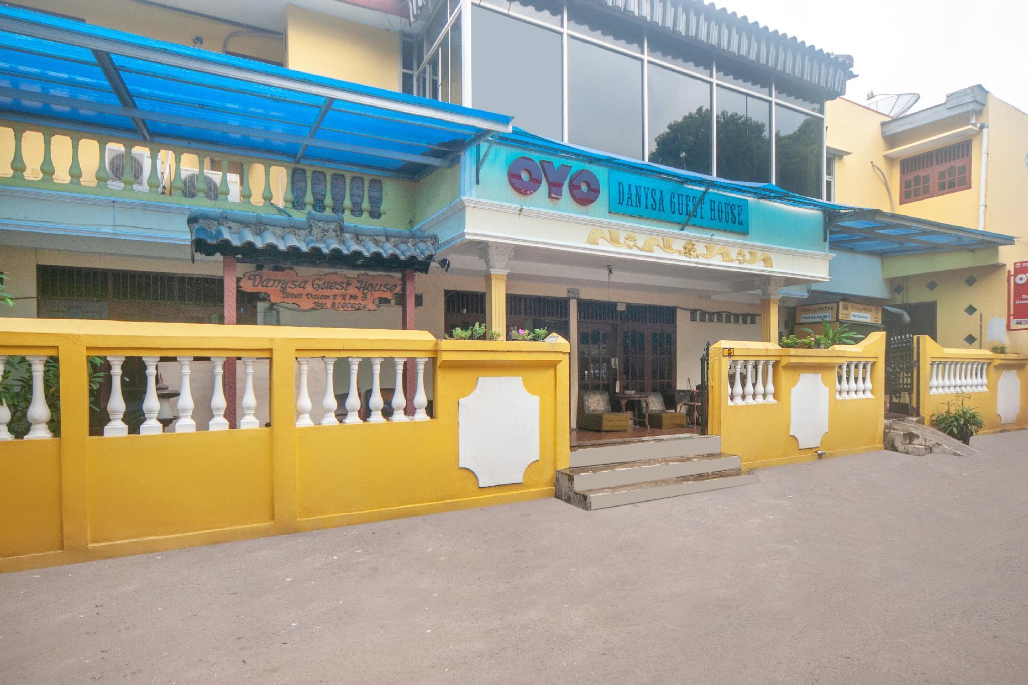 Oyo 2256 Danysa Guesthouse Jakarta Exterior foto